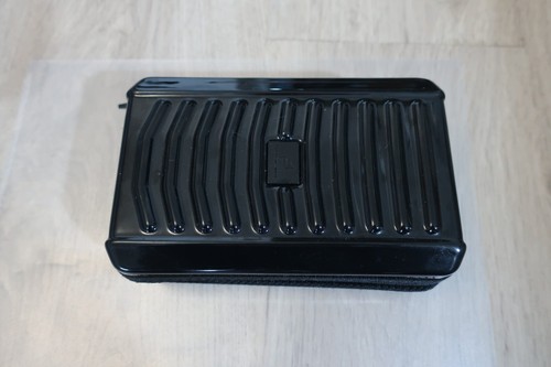 Airways first class amenity - airways,